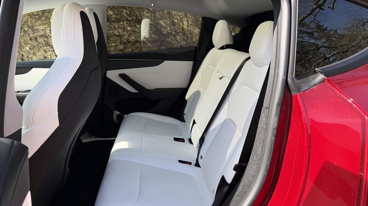 TESLA MODEL Y HATCHBACK Long Range RWD 5dr Auto [Textile + Vegan Leather]